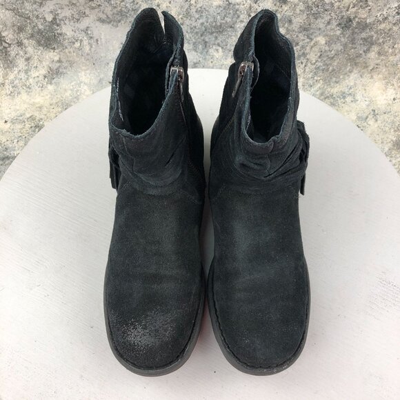 Born Women's Size 6.5M Cross Black Leather Fringe Side Zip Ankle Boots D70303 - Picture 3 of 14